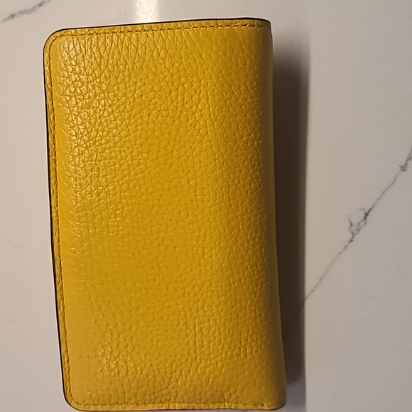 Kate Spade bi-fold yellow wallet - Picture 3 of 9
